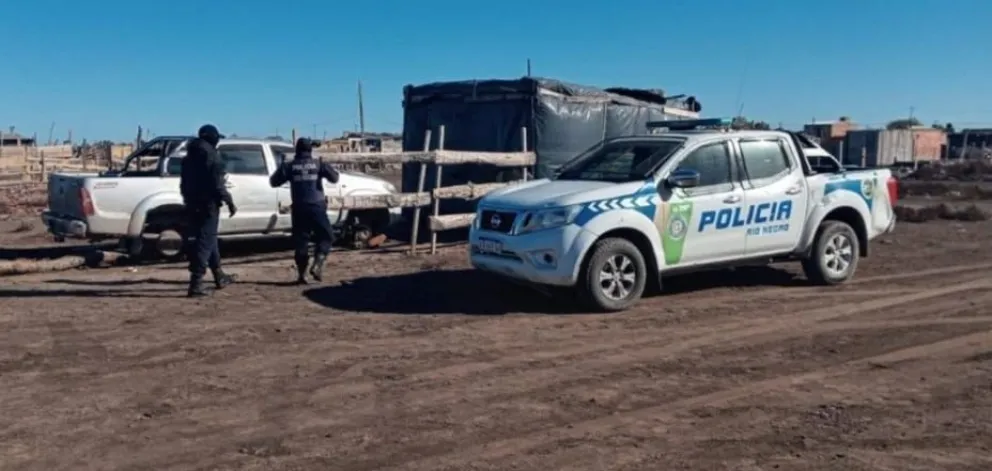 Una familia enojada porque no enganchan a los ladrones y demoran a la víctima