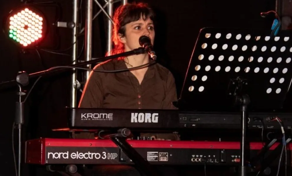 Ana Bertora: la multifacética pianista que cada verano trae su talento a Viedma