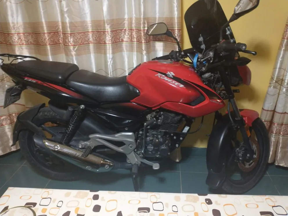 Violento robo en Viedma: le llevaron la moto a punta de pistola 