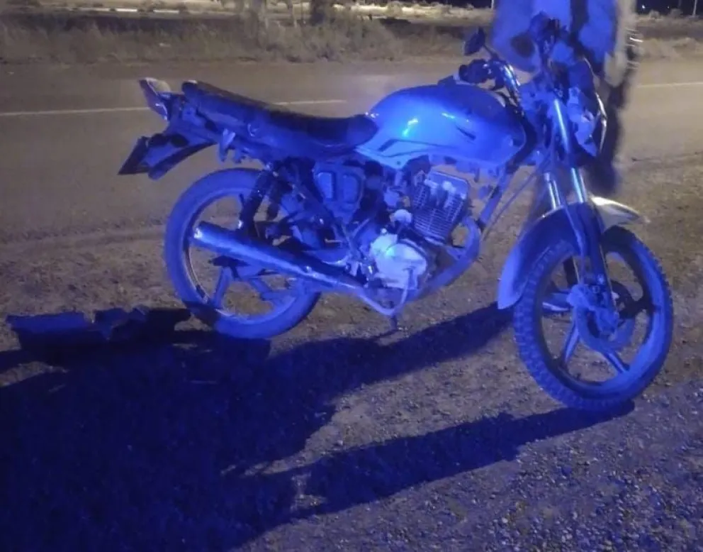 Un motociclista iba borracho, cayó y lo multaron