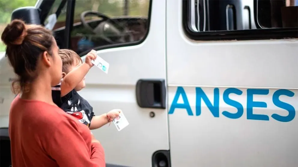 Ya se puede presentar la Libreta AUH vía online: hastá cuándo es el plazo 