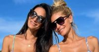 Unidas por el verano: las hermanas Escudero posan juntas en bikini desde la playa