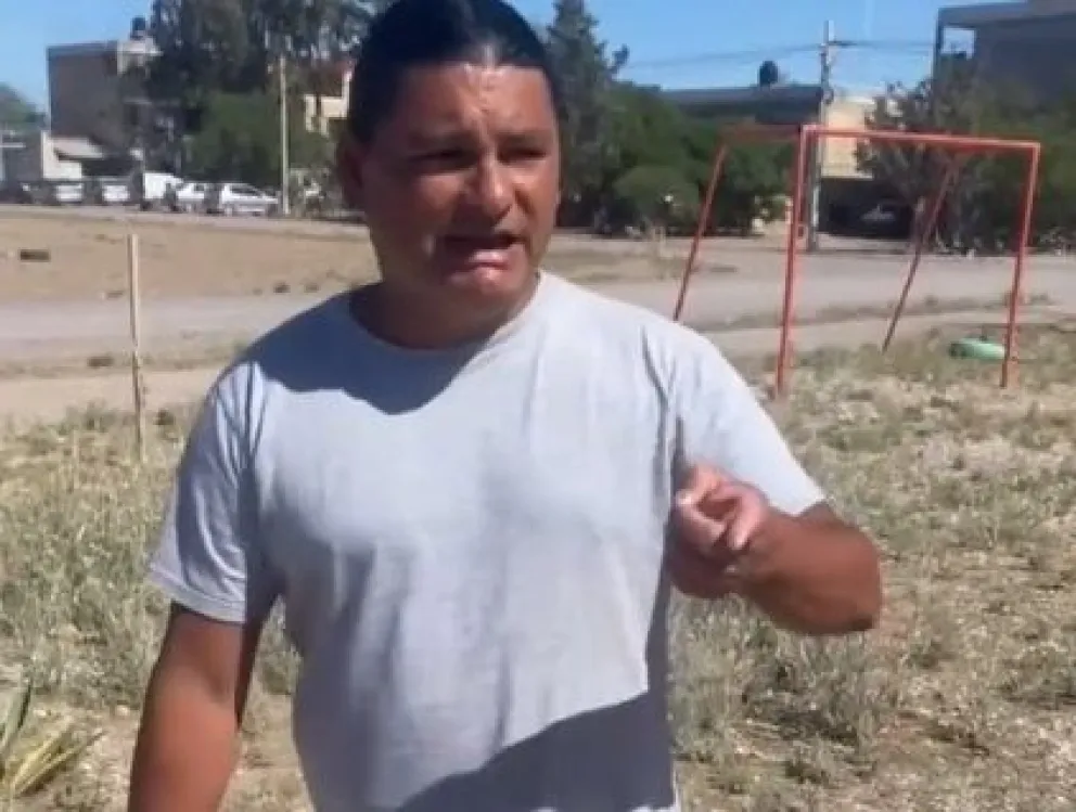 Sanantonienses están enojados con el porteño que se hizo viral porque dijo que la ciudad es "como volver a los 90"