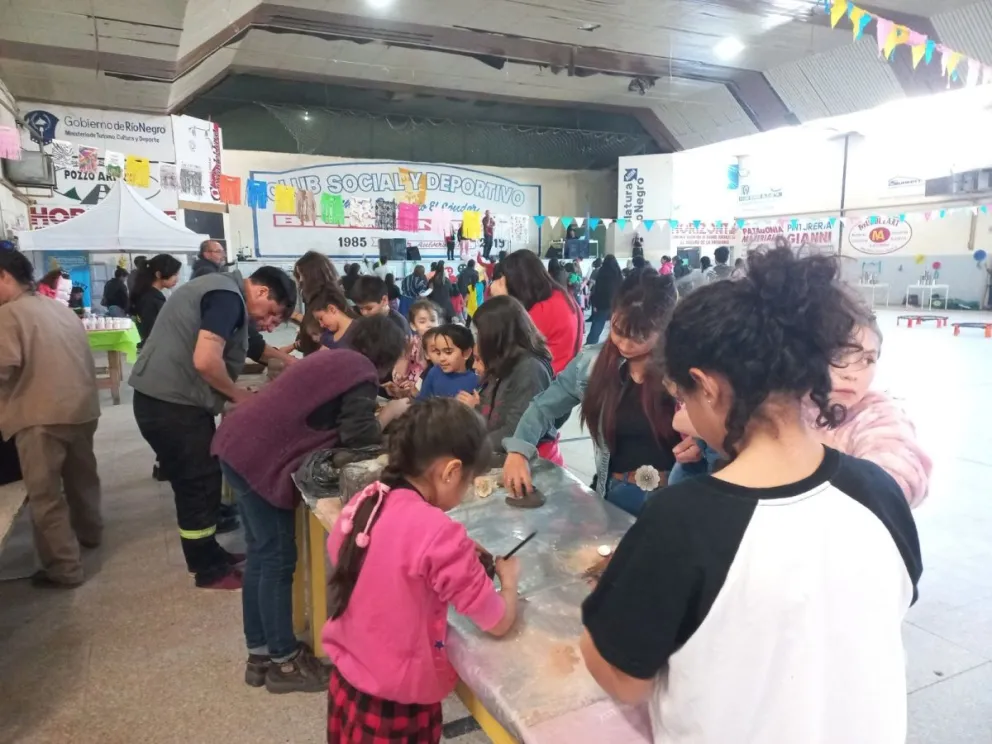 La red solidaria del balneario El Cóndor, vínculos y acciones conjuntas