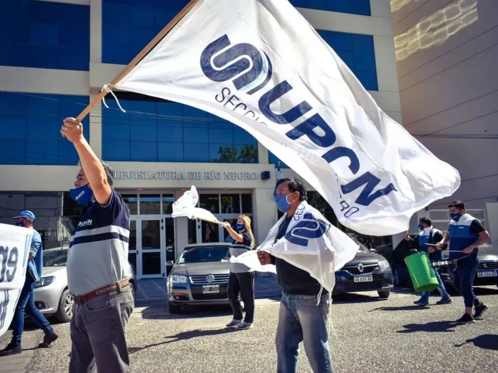 Al igual que ATE, UPCN aceptó la propuesta salarial del gobierno 