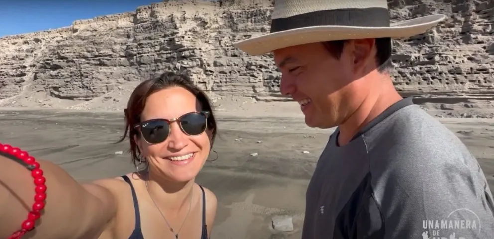 Una pareja de viajeros visitó Viedma y El Cóndor y se enamoraron de las bellezas naturales 