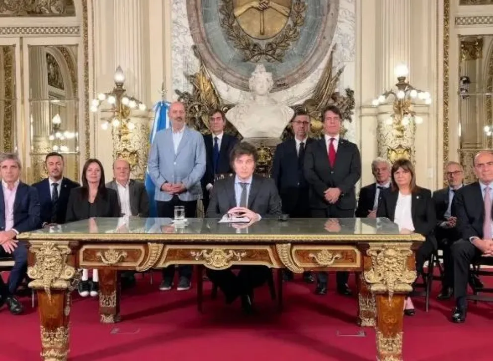 Confirman que la causa de la CGT contra el DNU de Milei debe seguir en la justicia laboral