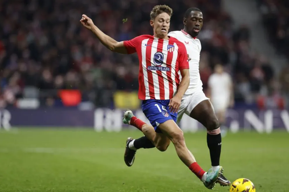 Copa del Rey: Atlético de Madrid y Sevilla buscan la semifinal en un partido con presencia argentina