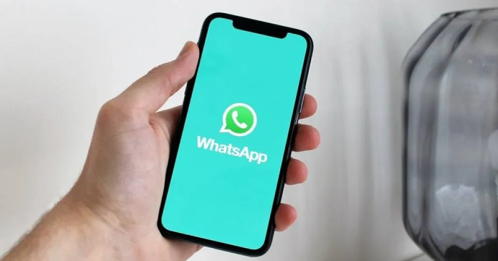 Descubrí el modo invisible en WhatsApp y leé mensajes en secreto