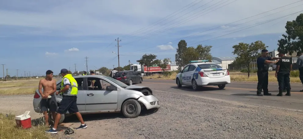 Tremendo accidente con varios chicos heridos en el Parque Industrial