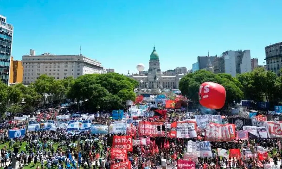 Movimientos sociales preparan un plan de lucha en contra del Gobierno