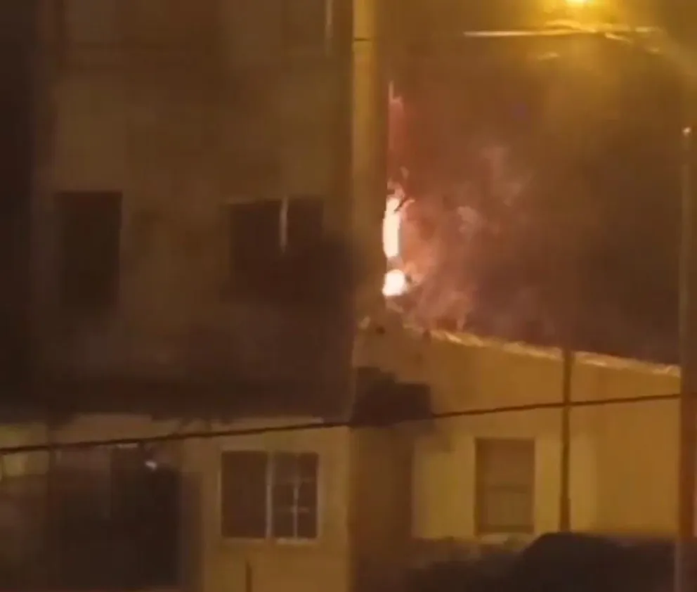 El incendio de un departamento alteró al barrio 20 de Junio