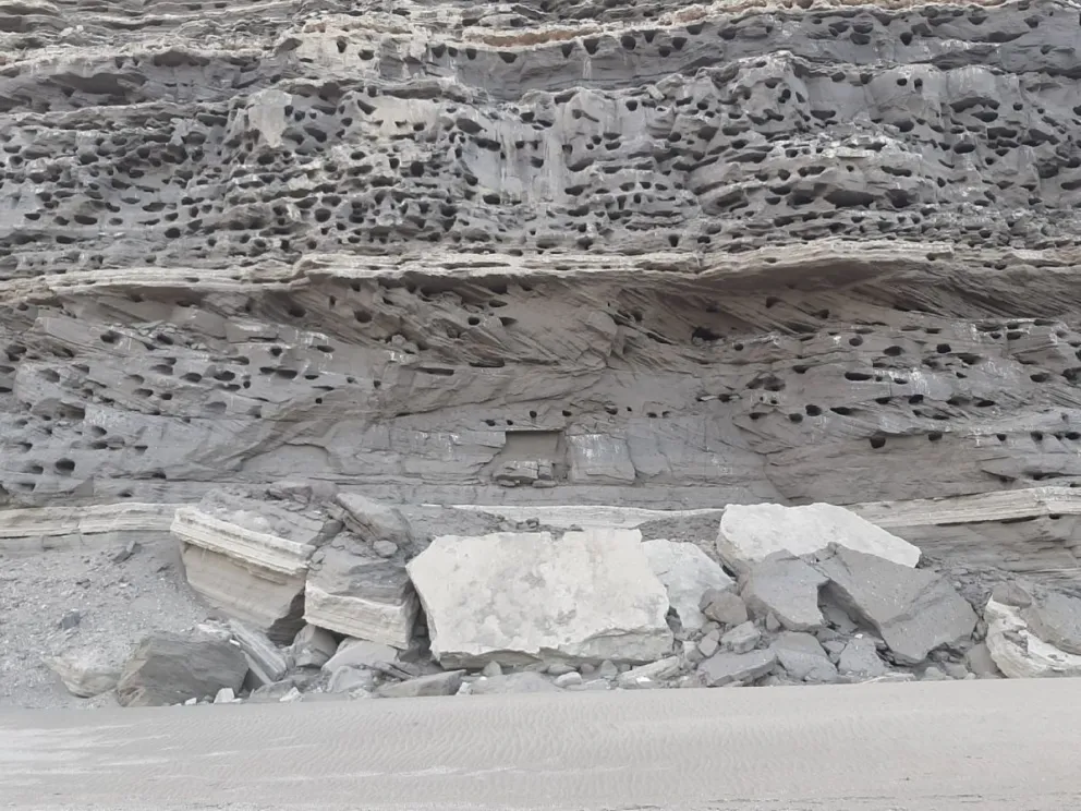 Persisten los riesgos de derrumbes en El Cóndor, pero la gente hace caso omiso