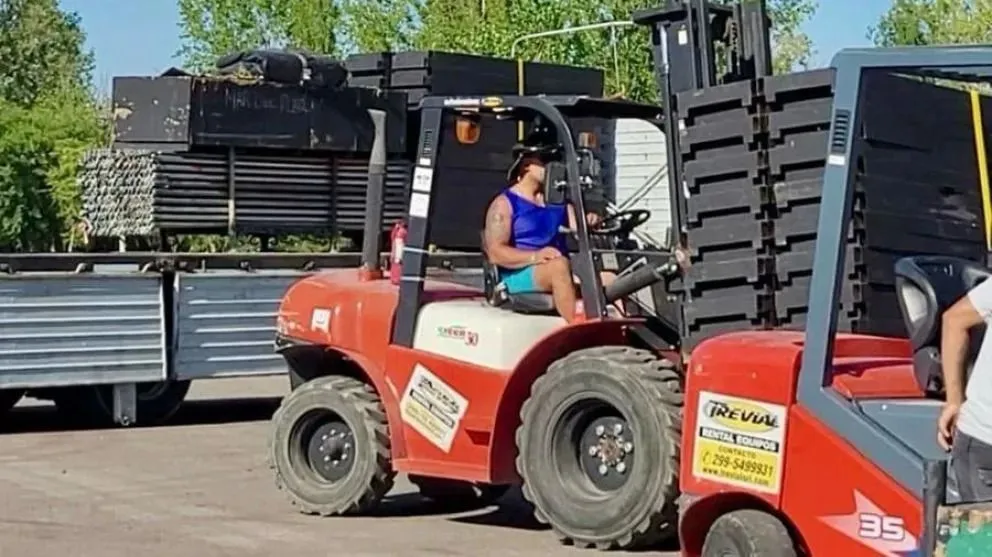 Comenzaron con el montaje del escenario de la Fiesta Nacional de la Confluencia