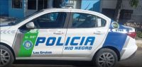 Fin de semana agitado en Las Grutas: un hombre se peleó con la policía que lo quiso detener, y una mujer rompió parabrisas 