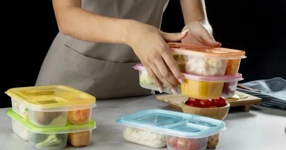 Elimina los malos olores de tus tuppers con trucos caseros