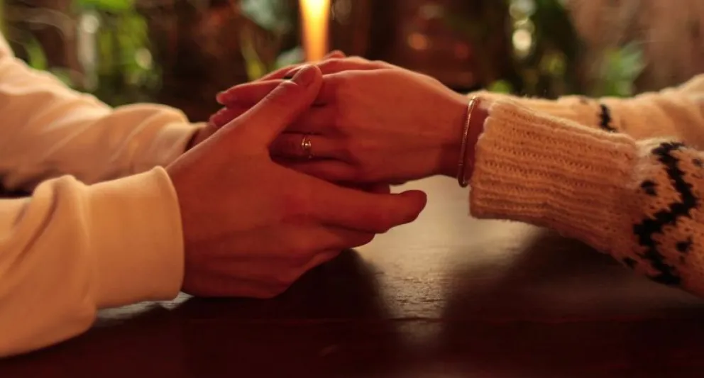 ¿Cómo cada signo del Zodiaco muestra que quiere ser más que un amigo?