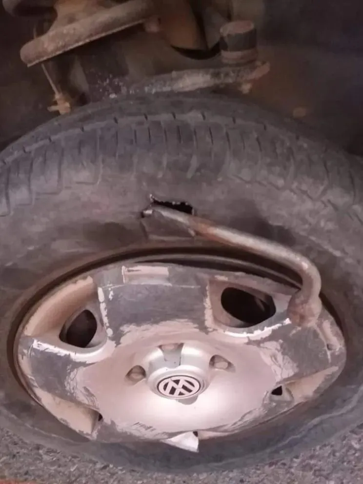 Ataque nocturno: le destruyeron los neumáticos a una concejal