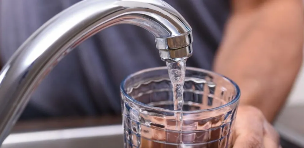 Viedma es una de las ciudades donde se consume más agua: el informe