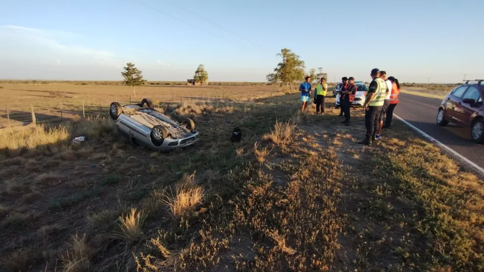 A una pareja y su bebé de nueve meses los salvó el cinturón de seguridad