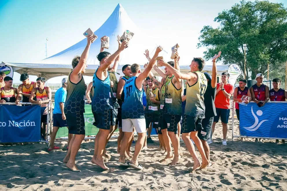 Sol de Mayo es campeón de la Copa Argentina de Beach Handball