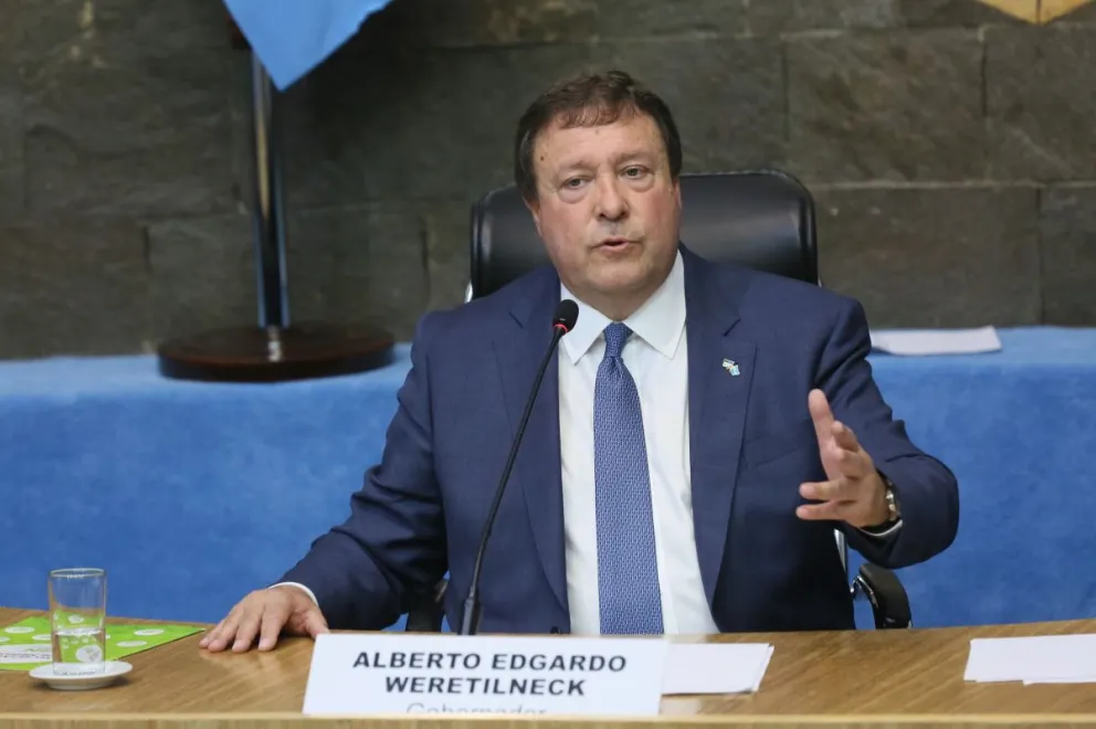 “Dejen de agredir y de apretar”: Weretilneck cruzó al presidente del Senado