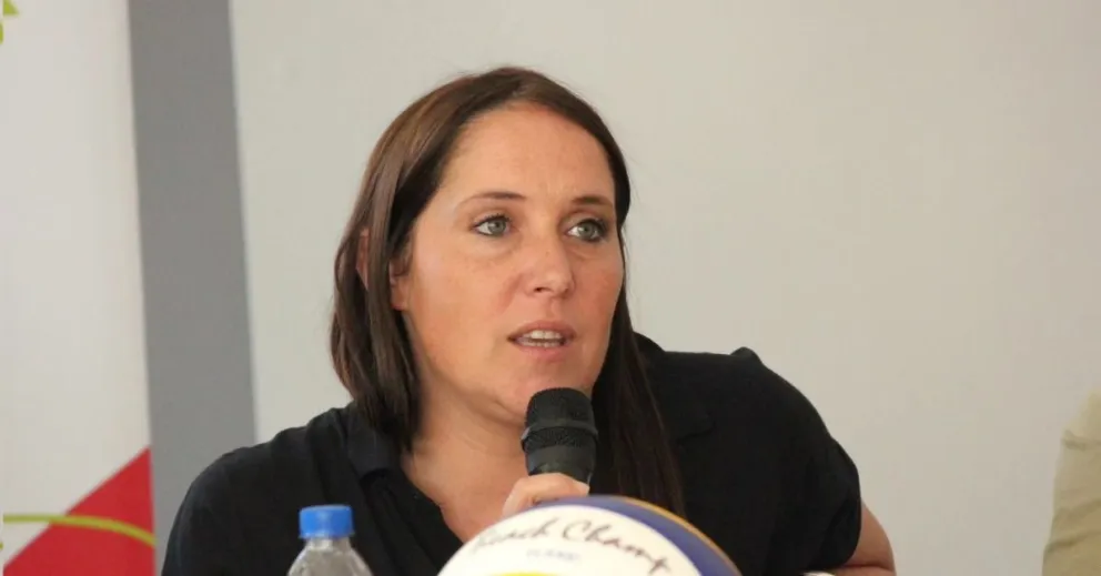 Serra habló del acuerdo paritario con los gremios municipales de Viedma y de la necesidad de contratar personal 