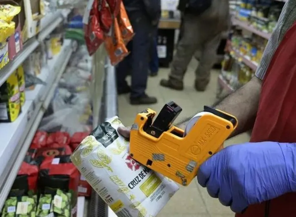 Pronóstico desolador: Argentina enfrentará más inflación y recesión en 2024