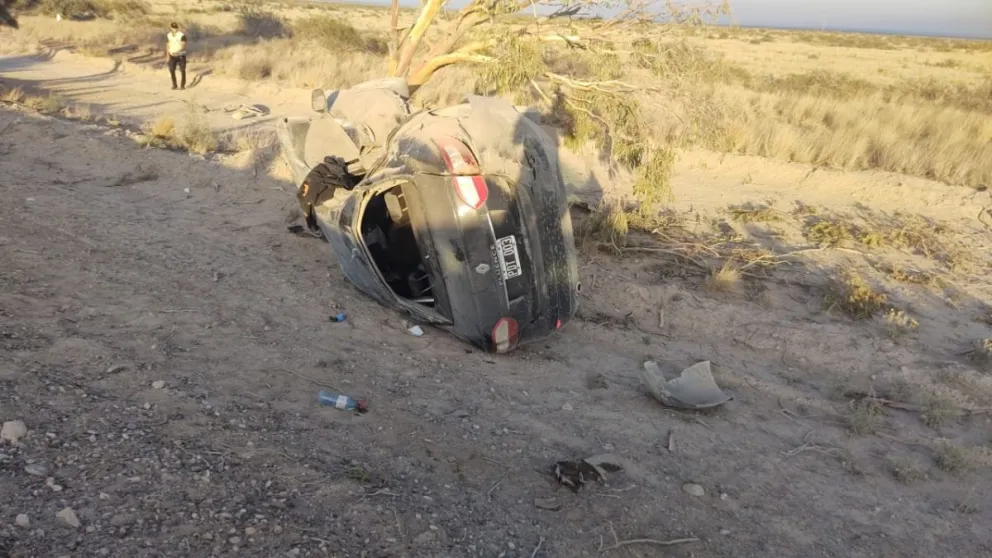 Un joven se salvó de milagro tras un vuelco en el Cruce de San Antonio