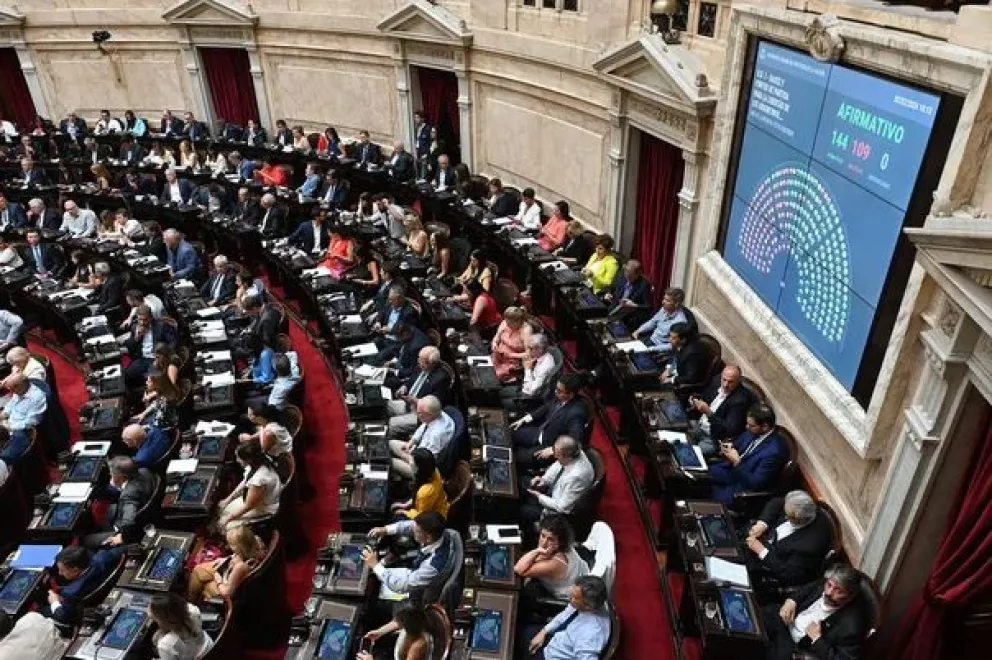 Diputados suspenden sesión y proyecto de Ley Ómnibus vuelve a comisiones