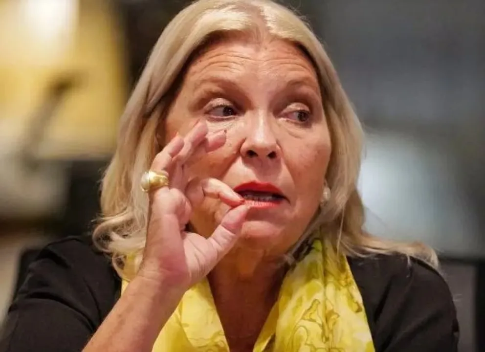 Carrió furiosa tras la aprobación de las facultades delegadas a Milei: "Terminarán todos presos" 