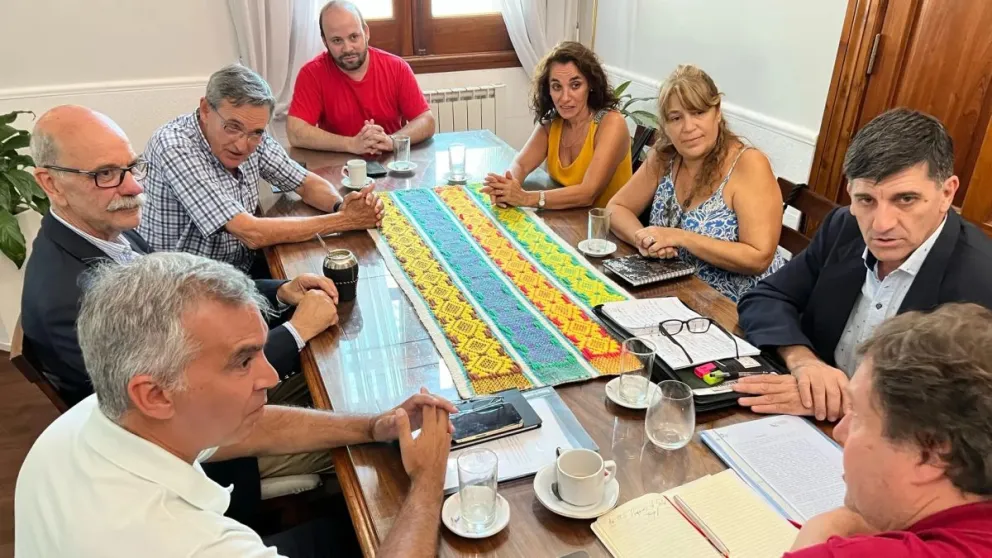 El presidente del bloque de ARI abogó por "un trabajo legislativo en conjunto con el Ejecutivo"