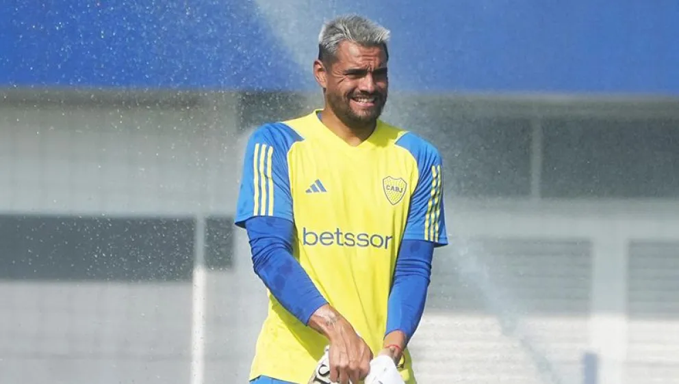 Preocupación en Boca: Romero se retiró de la práctica y es duda para el sábado