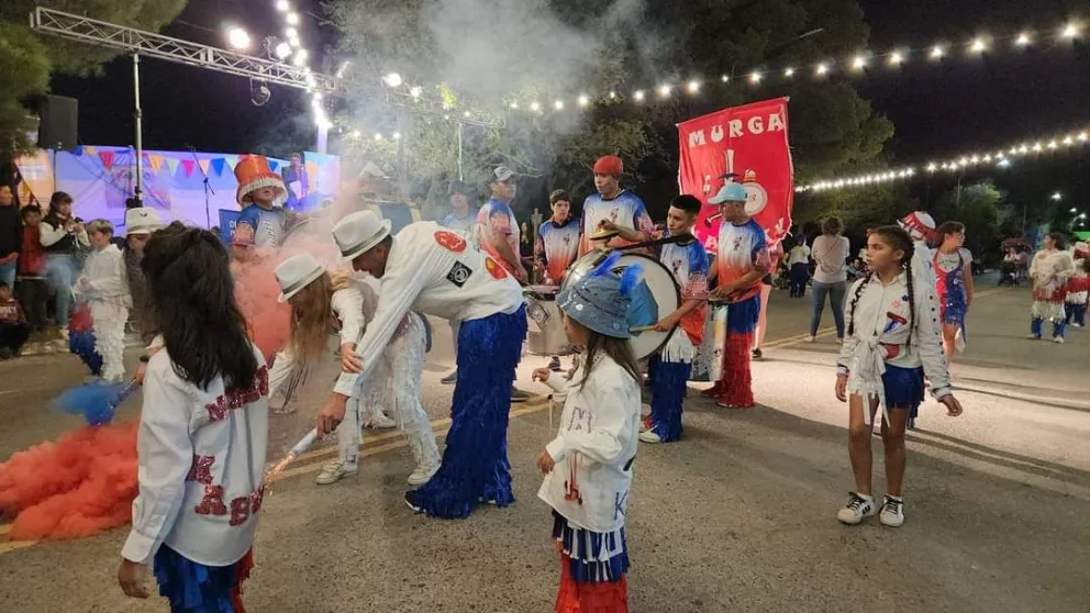 Cierre de los festejos de Carnaval en El Cóndor: Jornada final de corsos