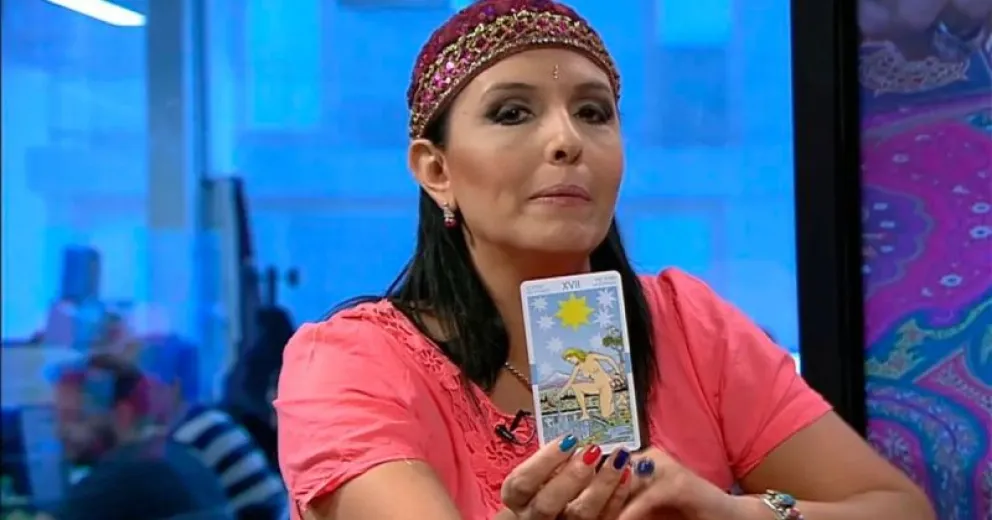 Jimena La Torre revela las predicciones astrológicas de la semana