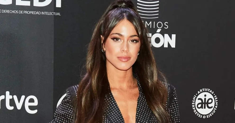 Tini Stoessel: cambio de look sorprendente causa revuelo en las calles de Buenos Aires