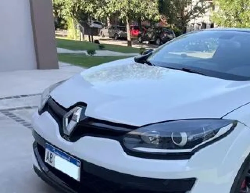 Compró un auto, se lo secuestraron para rematarlo porque tenía deudas pero la culpa era de la concesionaria