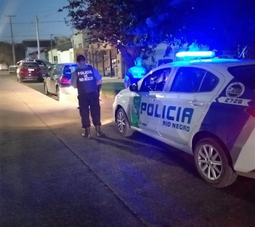 Lo detuvieron para identificarlo y tenía pedido de captura 