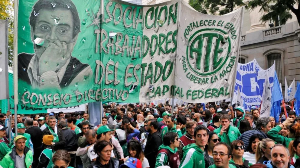 El gobierno nacional convocó a los trabajadores estatales a una reunión por paritarias