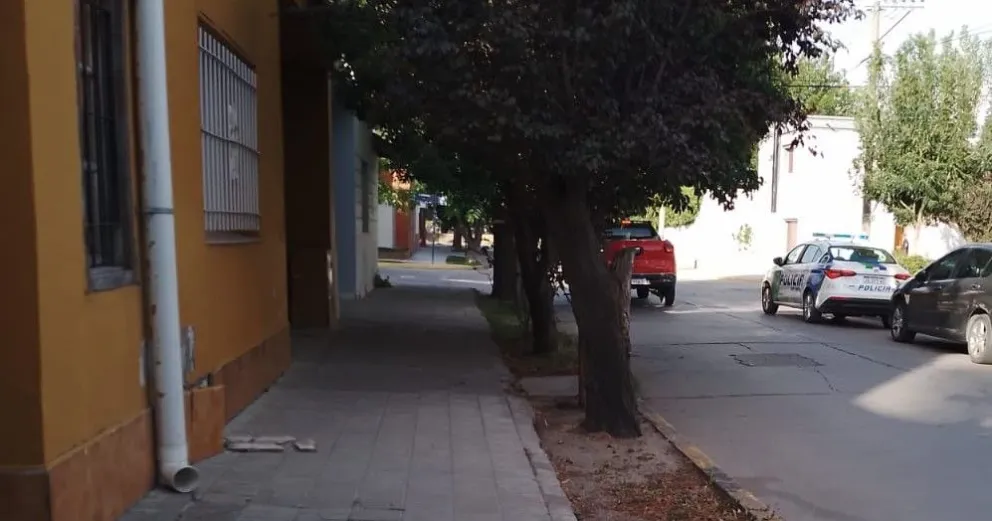 Cansada de los hechos de vandalismo que sufre llamó a la Policía 