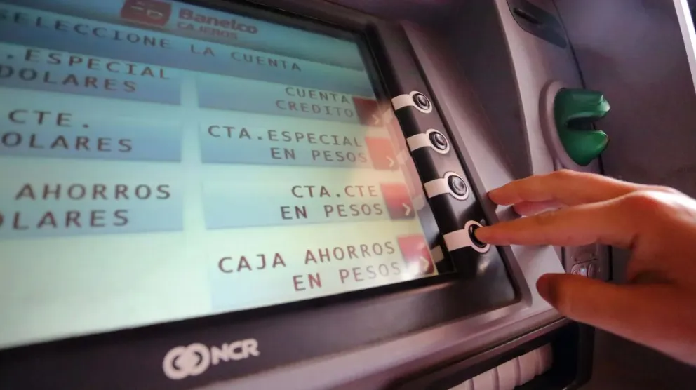 Este viernes comienza el pago del bono de febrero a estatales rionegrinos