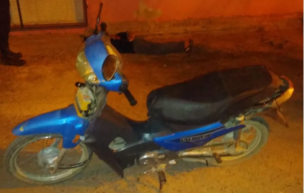 Un conocido ladrón llevaba a tiro una moto y quedó escrachado