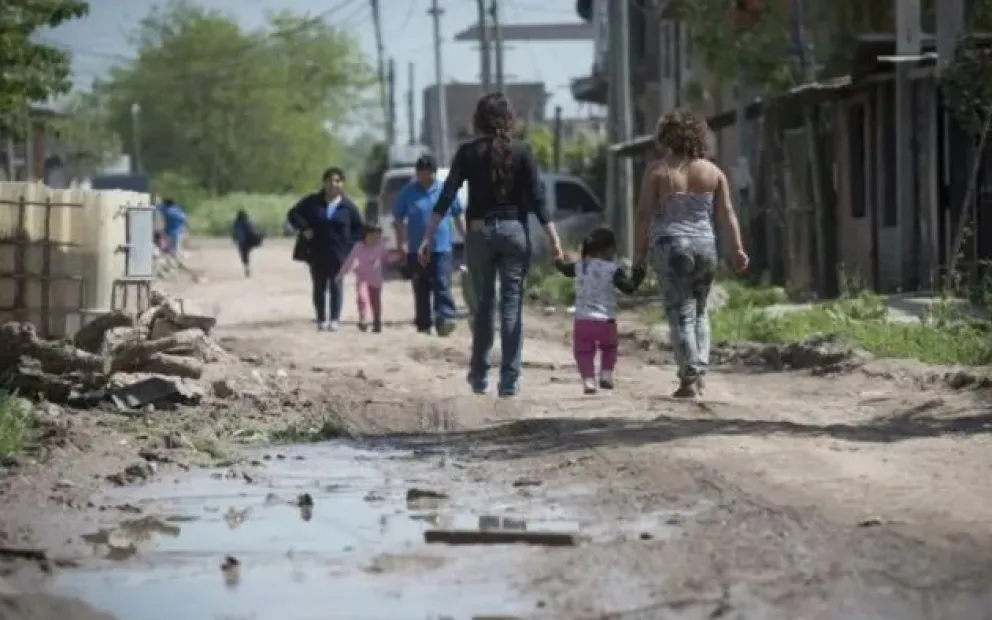 Recorte del impuesto PAIS golpea el programa de urbanización de villas