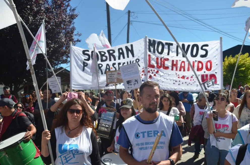 La UnTER advierte que si la propuesta sigue siendo un bono irá al paro