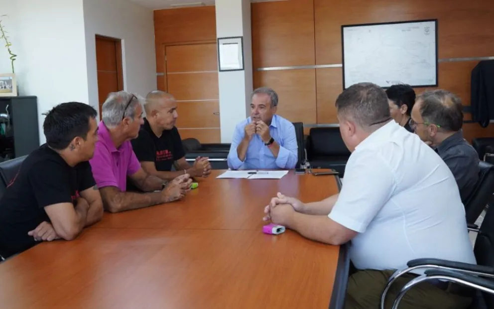 Hubo acuerdo salarial para empleados legislativos 