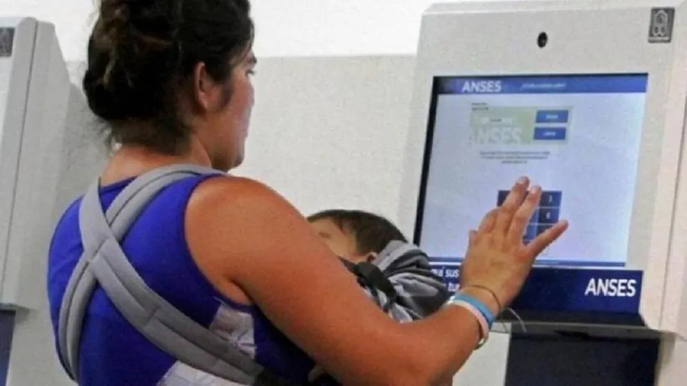 Nuevos valores en asignaciones familiares tras aumento del 27,18%