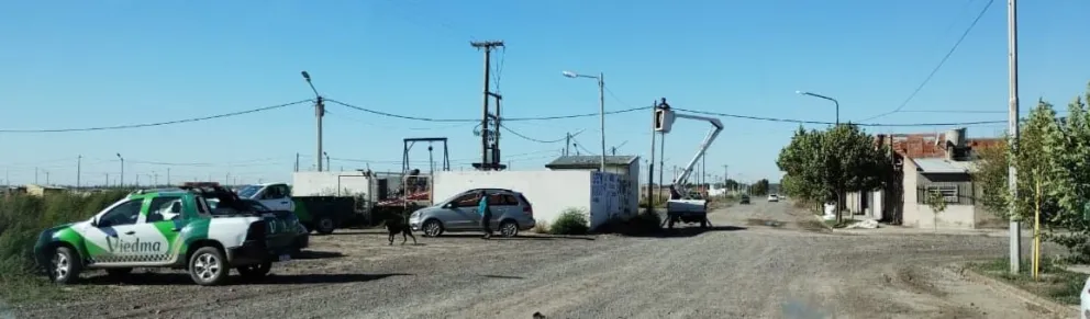 Las cuadrillas municipales tuvieron una intensa labor bajo la lluvia