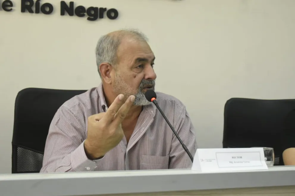 Rector de la Universidad de Río Negro: "No podemos decir que está garantizado todo el 2024"