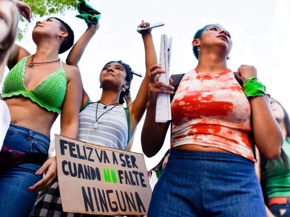 "Vamos a salir a las calles unidas”: con encendidos reclamos a Milei, Viedma se movilizará en el Paro de Mujeres
