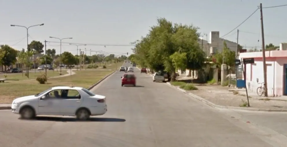 Viedma: le cortaron la oreja a un joven para robarle
